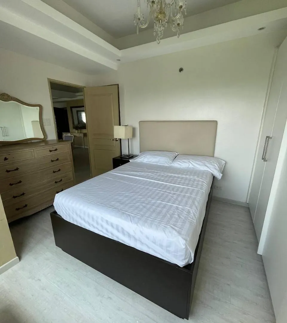 Apartment Avant At The Fort By Urban Realty Manila