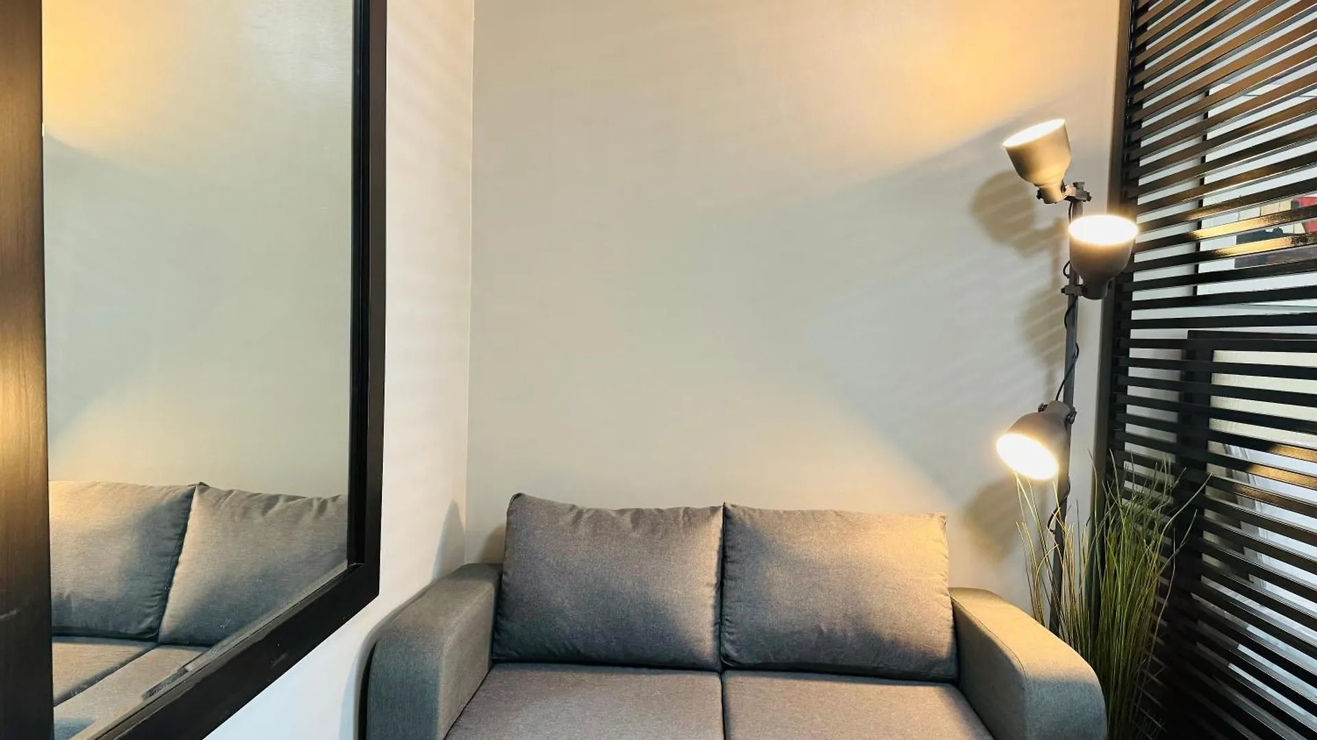 Avant At The Fort By Urban Realty Manila Apartment