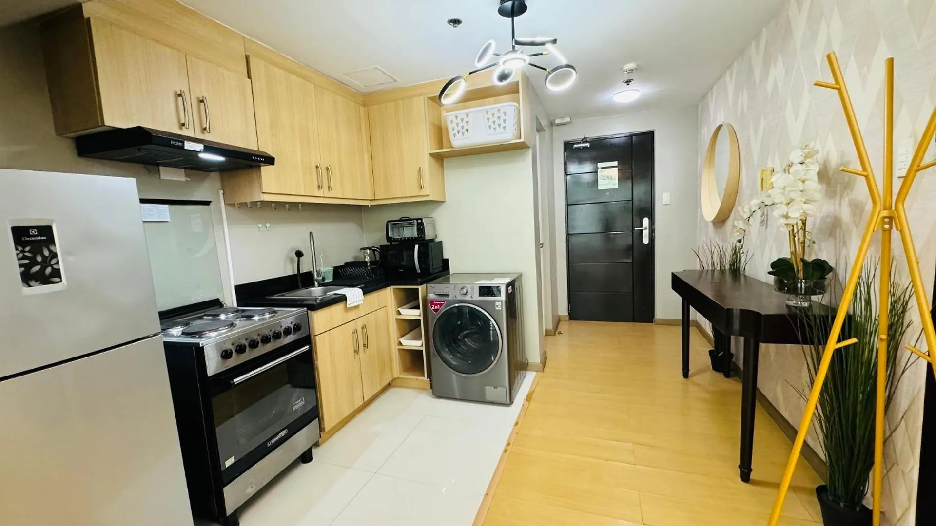Avant At The Fort By Urban Realty Manila Philippines