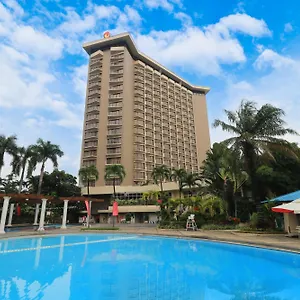 Otel Century Park, Manila